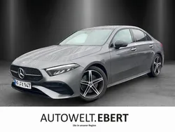 Andere farbe Gebraucht 2023 Mercedes A220 AMG line Limousine | 38.980 € (Etwas zu teuer)