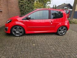 Rot Gebraucht 2009 Renault Twingo R.S. Kleinwagen | 5.700 € (Etwas zu teuer)