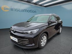 Schwarz Gebraucht 2024 VW Tiguan SUV | 35.649 € (Fairer Preis)