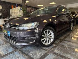 Grau Gebraucht 2016 VW Golf VII LOUNGE Limousine | 11.990 € (Guter Preis)