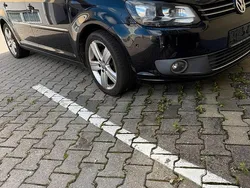 Schwarz Gebraucht 2011 VW Touran Van / Kleinbus | 5.400 € (Superpreis)