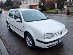 Weiß Gebraucht 1998 VW Golf IV Comfortline Limousine | 1.390 € (Etwas zu teuer)