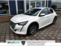 Weiß Gebraucht 2021 Peugeot e-208 Active Kleinwagen | 15.650 € (Fairer Preis)