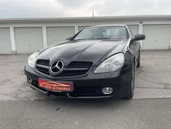 Obsidianschwarz metalliclack Gebraucht 2010 Mercedes SLK200 2LOOK Edition Cabrio | 10.900 € (Guter Preis)