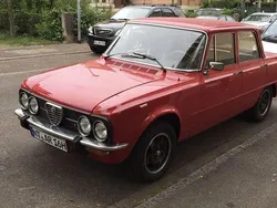 Rot Gebraucht 1978 Alfa Romeo Giulia Super Limousine | 12.500 €