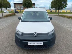 Weiß Gebraucht 2021 VW Caddy Maxi Van / Kleinbus | 11.980 € (Guter Preis)