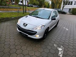 Weiß Gebraucht 2011 Peugeot 206+ Kleinwagen | 2.000 € (Guter Preis)