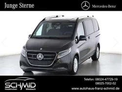 Grau Gebraucht 2024 Mercedes V250 Style Van / Kleinbus | 64.964 € (Etwas zu teuer)