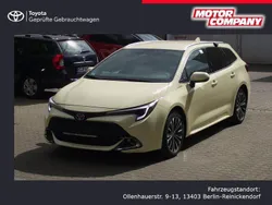 Weiß Gebraucht 2023 Toyota Corolla Team Kombi | 27.990 € (Fairer Preis)
