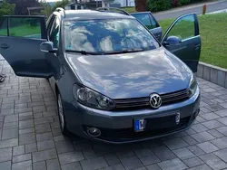 Grau Gebraucht 2011 VW Golf VI Exclusive Kombi | 6.200 € (Etwas zu teuer)