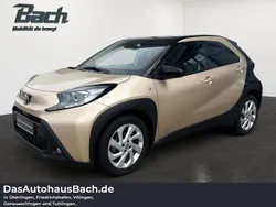 Ginger beige Gebraucht 2022 Toyota Aygo Pulse Kleinwagen | 16.440 € (Fairer Preis)