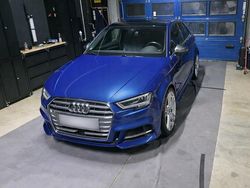 Blau Gebraucht 2017 Audi S3 Sportback Exclusive Kleinwagen | 28.200 € (Superpreis)