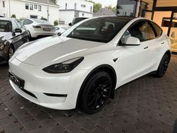 Weiß Gebraucht 2022 Tesla Model Y SUV | 35.800 € (Fairer Preis)