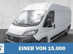 Weiß Gebraucht 2023 Fiat Ducato Van | 31.860 € (Fairer Preis)