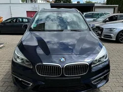 Blau Gebraucht 2016 BMW 220 Luxury Line SUV | 13.000 € (Fairer Preis)
