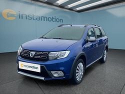 Blau Gebraucht 2020 Dacia Logan Stepway Limousine | 13.899 € (Teuer)