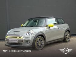 Moonwalk grey (metallic) Gebraucht 2020 Mini Cooper Kleinwagen | 15.420 € (Guter Preis)