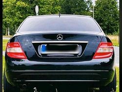 Schwarz Gebraucht 2017 Mercedes C180 Limousine | 6.700 €