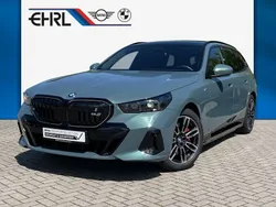 Grün Gebraucht 2024 BMW i5 M Sport Limousine | 62.377 €
