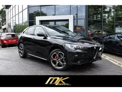 Nero vulcano, metall (metallic) Gebraucht 2024 Alfa Romeo Stelvio SUV | 42.789 € (Etwas zu teuer)
