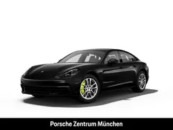 Porsche Panamera 4