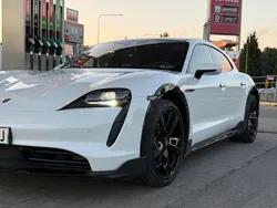 Weiß Gebraucht 2023 Porsche Taycan 4S Cross Turismo Limousine | 96.000 €