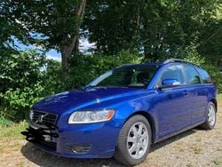 Blau Gebraucht 2008 Volvo V50 Momentum Kombi | 3.500 € (Fairer Preis)