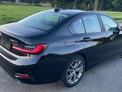 Schwarz Gebraucht 2022 BMW 320 Advantage Limousine | 21.999 € (Teuer)