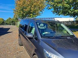 Grau Gebraucht 2017 Mercedes V250 Van / Kleinbus | 35.500 € (Fairer Preis)