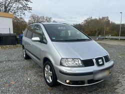 Grau Gebraucht 2007 Seat Alhambra Van / Kleinbus | 1.900 € (Guter Preis)