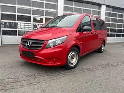 Rot Gebraucht 2020 Mercedes Vito Van / Kleinbus | 32.500 € (Etwas zu teuer)