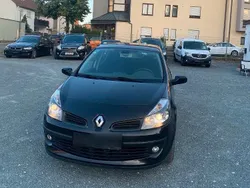 Schwarz Gebraucht 2007 Renault Clio II Kleinwagen | 2.600 €