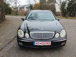 Schwarz Gebraucht 2004 Mercedes E220 Elegance Kombi | 2.500 € (Guter Preis)