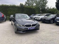 Mineralgrau Gebraucht 2021 BMW 320 Advantage Kombi | 26.979 € (Guter Preis)