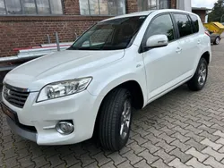 Weiß Gebraucht 2012 Toyota RAV4 Travel SUV | 15.700 € (Fairer Preis)