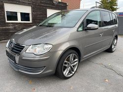 Grau Gebraucht 2010 VW Touran Trendline Van / Kleinbus | 6.290 € (Fairer Preis)