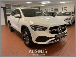 Weiss (polarweiss) Gebraucht 2022 Mercedes GLA250 Style SUV | 30.490 € (Superpreis)
