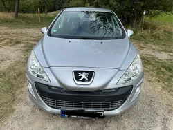 Silber Gebraucht 2009 Peugeot 308 Limousine | 3.500 € (Fairer Preis)