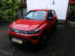 Rot Neu 2025 Dacia Spring Expression Kleinwagen | 14.999 € (Superpreis)