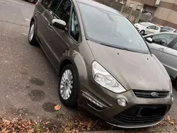 Grün Gebraucht 2012 Ford S-MAX Titanium Van / Kleinbus | 12.000 € (Teuer)