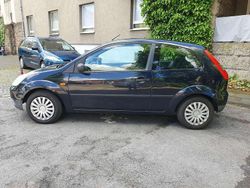 Blau Gebraucht 2004 Ford Fiesta Trend Kleinwagen | 1.200 € (Fairer Preis)