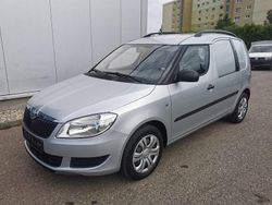 Brilliantsilber metallic Gebraucht 2015 Skoda Roomster Van / Kleinbus | 6.500 € (Etwas zu teuer)