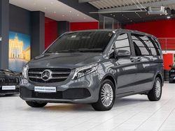 Lackfarbe selenitgrau metallic Gebraucht 2020 Mercedes V300 Sport Van / Kleinbus | 42.980 € (Superpreis)