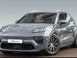Grau Gebraucht 2025 Porsche Macan SUV | 97.900 € (Superpreis)