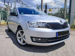 Silber Gebraucht 2016 Skoda Rapid Monte Carlo Kombi | 14.490 € (Teuer)