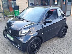 Schwarz Gebraucht 2017 Smart ForTwo Cabrio Basis Cabrio | 17.590 € (Fairer Preis)