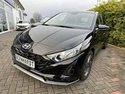 Schwarz Gebraucht 2023 Hyundai i20 Kleinwagen | 17.990 € (Guter Preis)