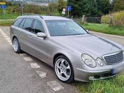 Silber Gebraucht 2003 Mercedes E320 Kombi | 6.300 €