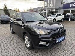 Schwarz metallic Gebraucht 2018 Ssangyong (KGM) Tivoli SUV | 12.820 € (Teuer)