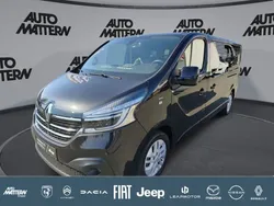 Schwarz midnight Gebraucht 2020 Renault Trafic Van | 36.990 €